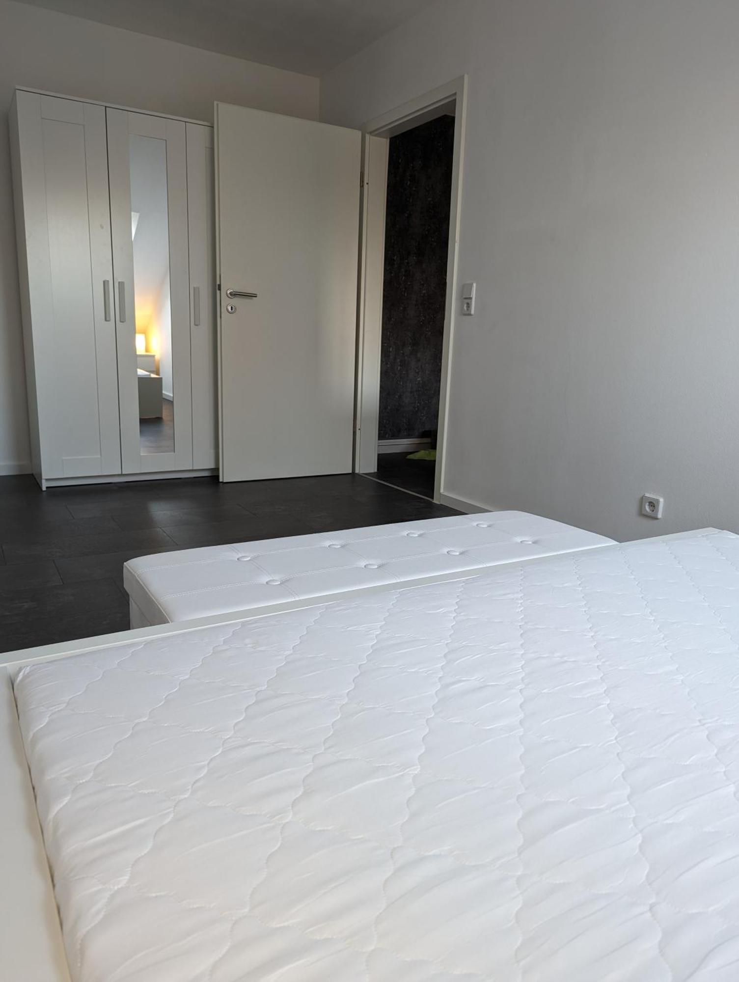 Ferienwohnung Am Stadtpark Chemnitz Esterno foto